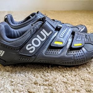 SoulCycle Pearl Izumi Cycling Shoes w/ cleats